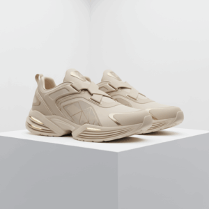 Vessel Vantage Runner – Sandstone Beige